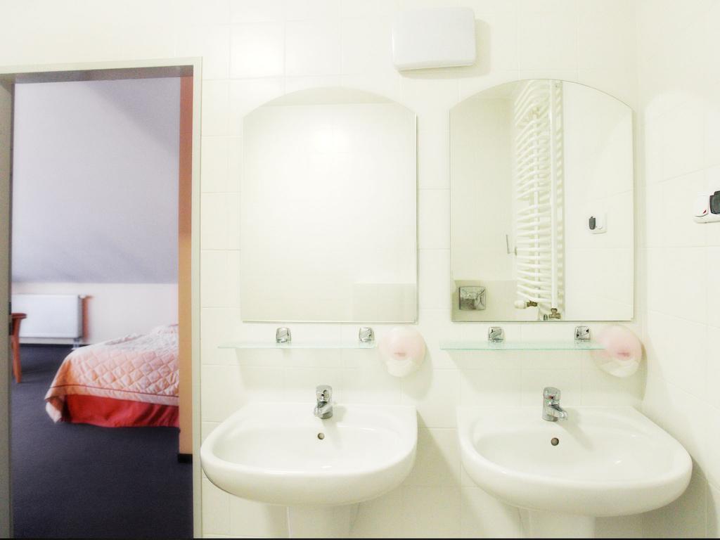 Apartamenty Jesienna Rezydencja Nałęczów Szoba fotó